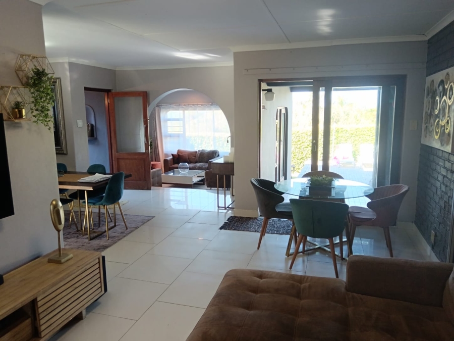 3 Bedroom Property for Sale in Beacon Bay North Eastern Cape